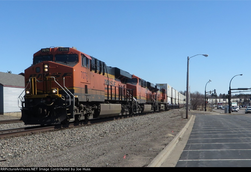 BNSF 7076 West